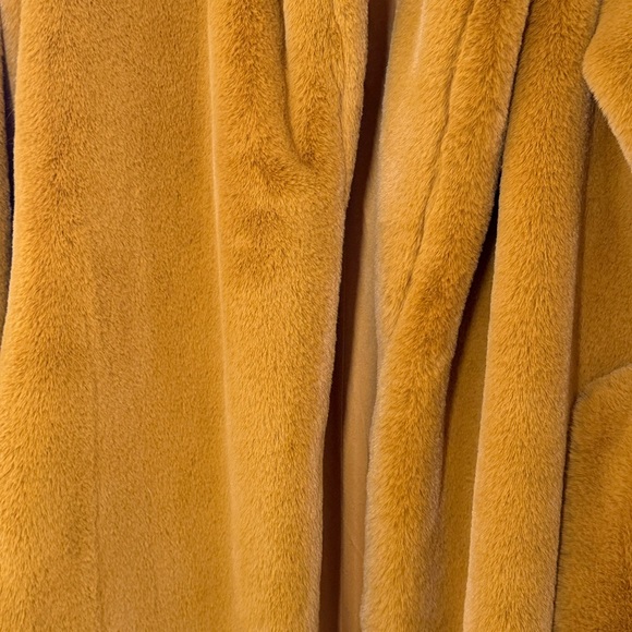 Hutch Sunny Faux Fur Coat mustard yellow size medium - Picture 7 of 8